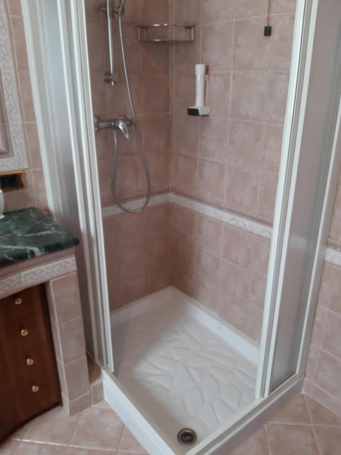 Sweet House Only Rooms Πεσκιέρα ντελ Γκάρντα Εξωτερικό φωτογραφία